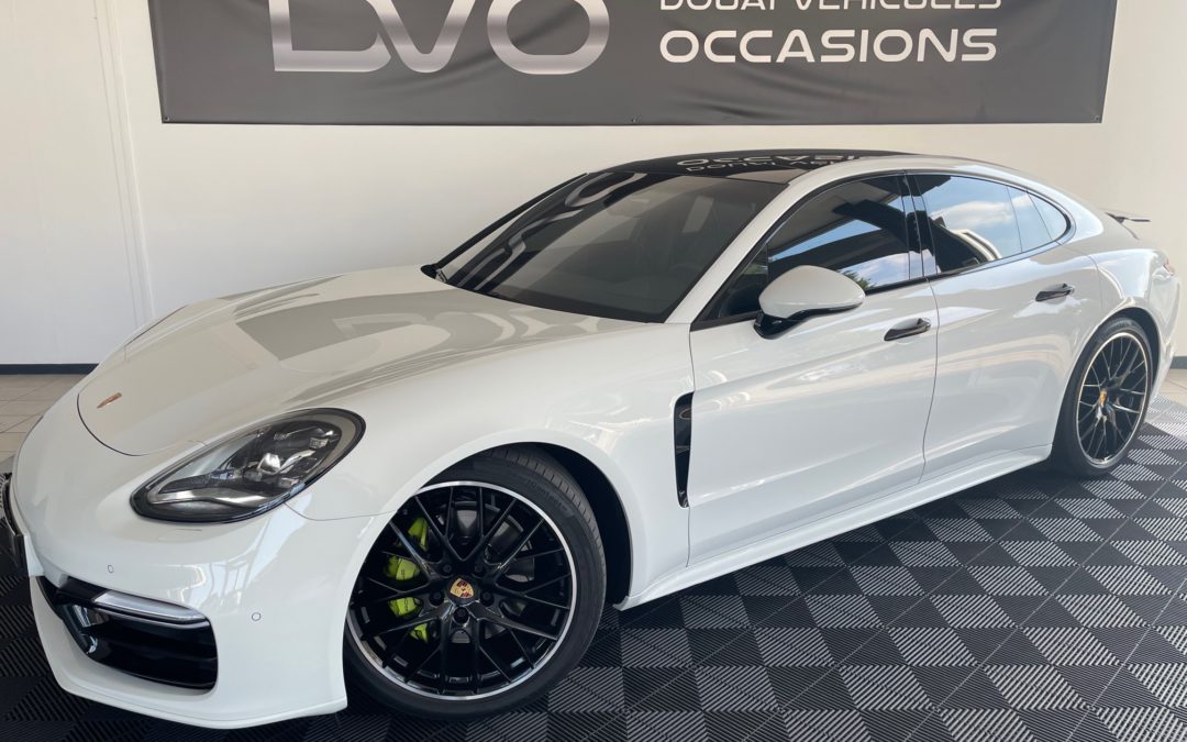 PORSCHE PANAMERA